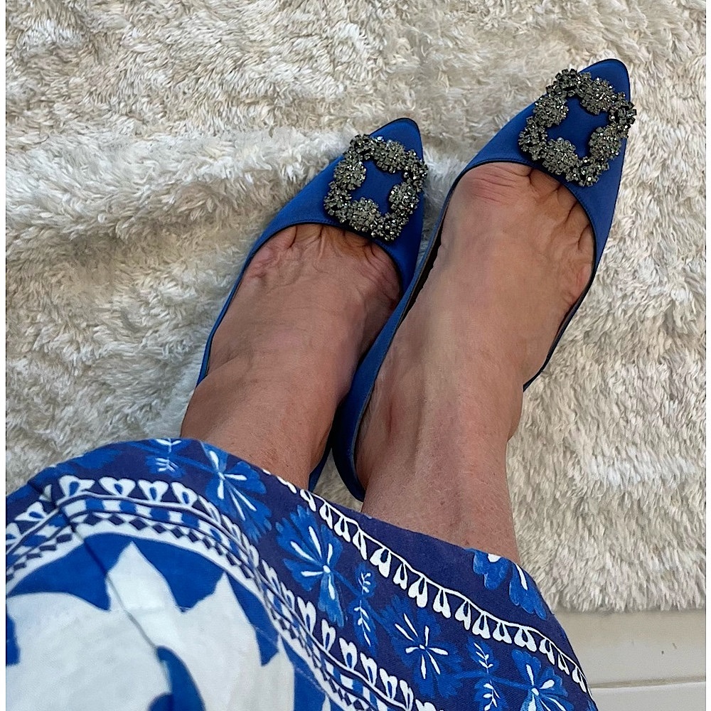 Manolo blahnik Hangisi 39